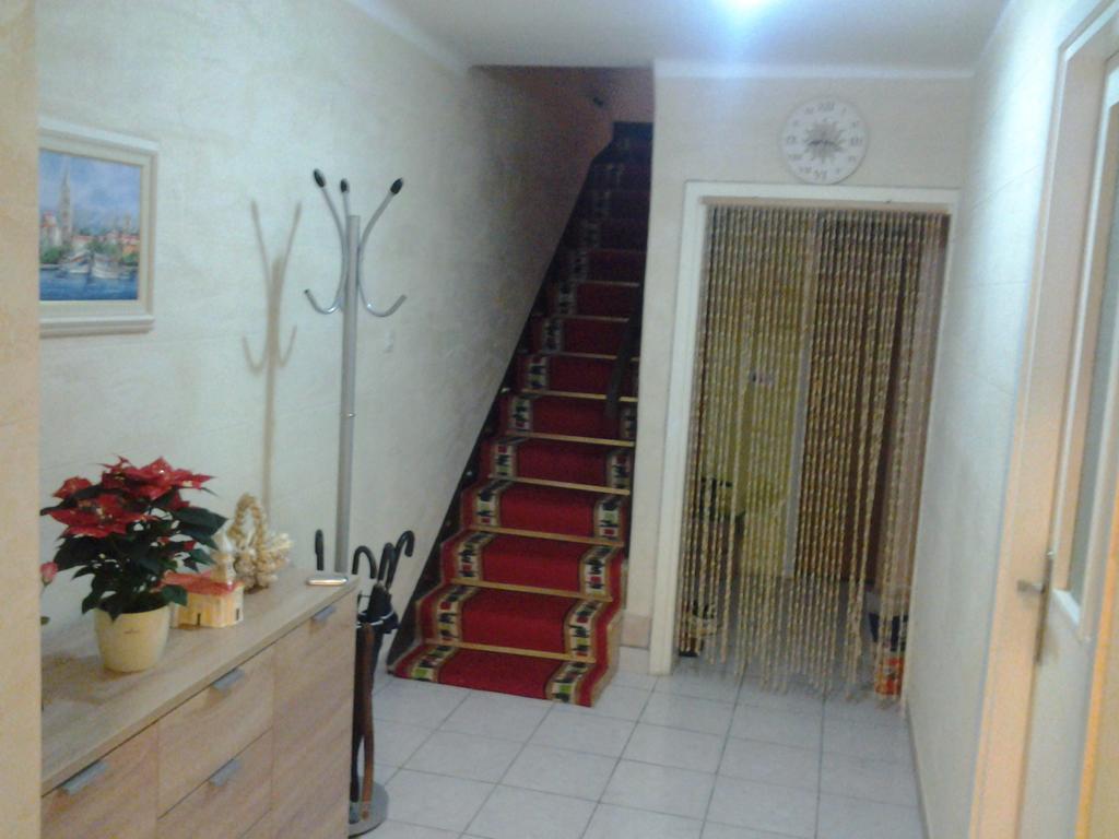 Guesthouse Jenny (Adults Only) 诺瓦利娅 外观 照片